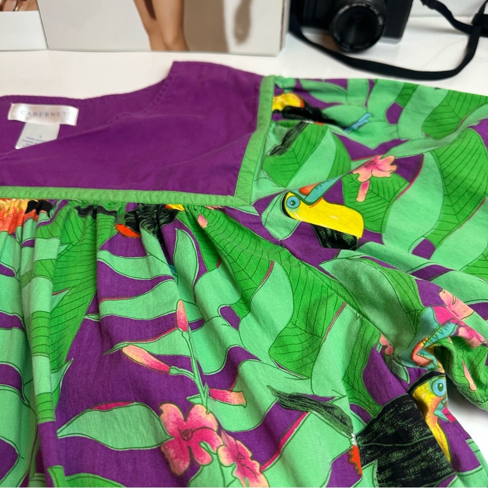 Tropical Toucan Cotton Dress | Resort Muumuu · Pockets - Picture 10 of 10